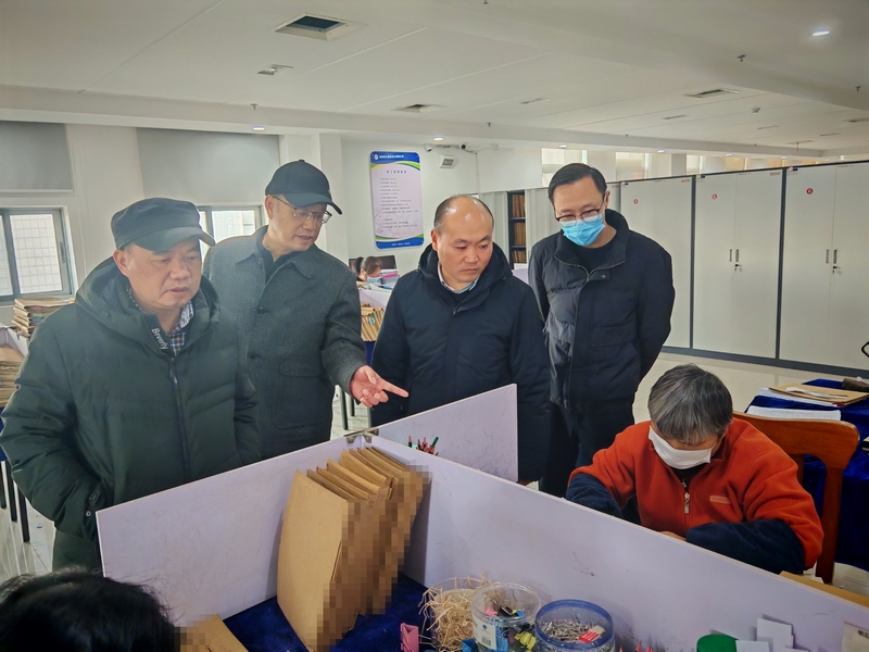 市委辦副主任、市檔案局局長申武帶隊來館調(diào)研